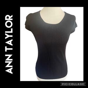 Ann Taylor Petites Shirt Sleeve Black Sweater Size Small